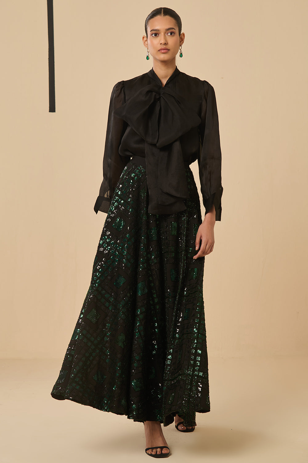 Gloss and groove ensemble